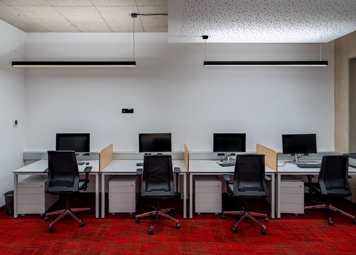 03_PB125526-HDR_725x518