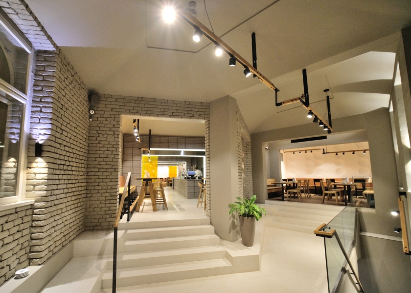 2_840x600_restaurace_SOU100