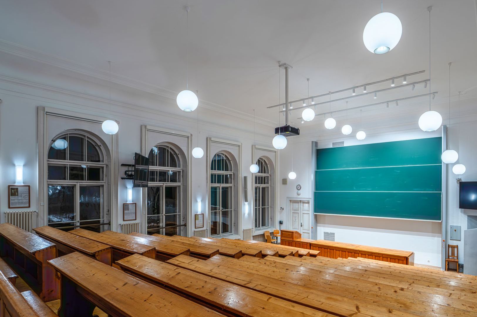 01_4-vse_1625x1083-1