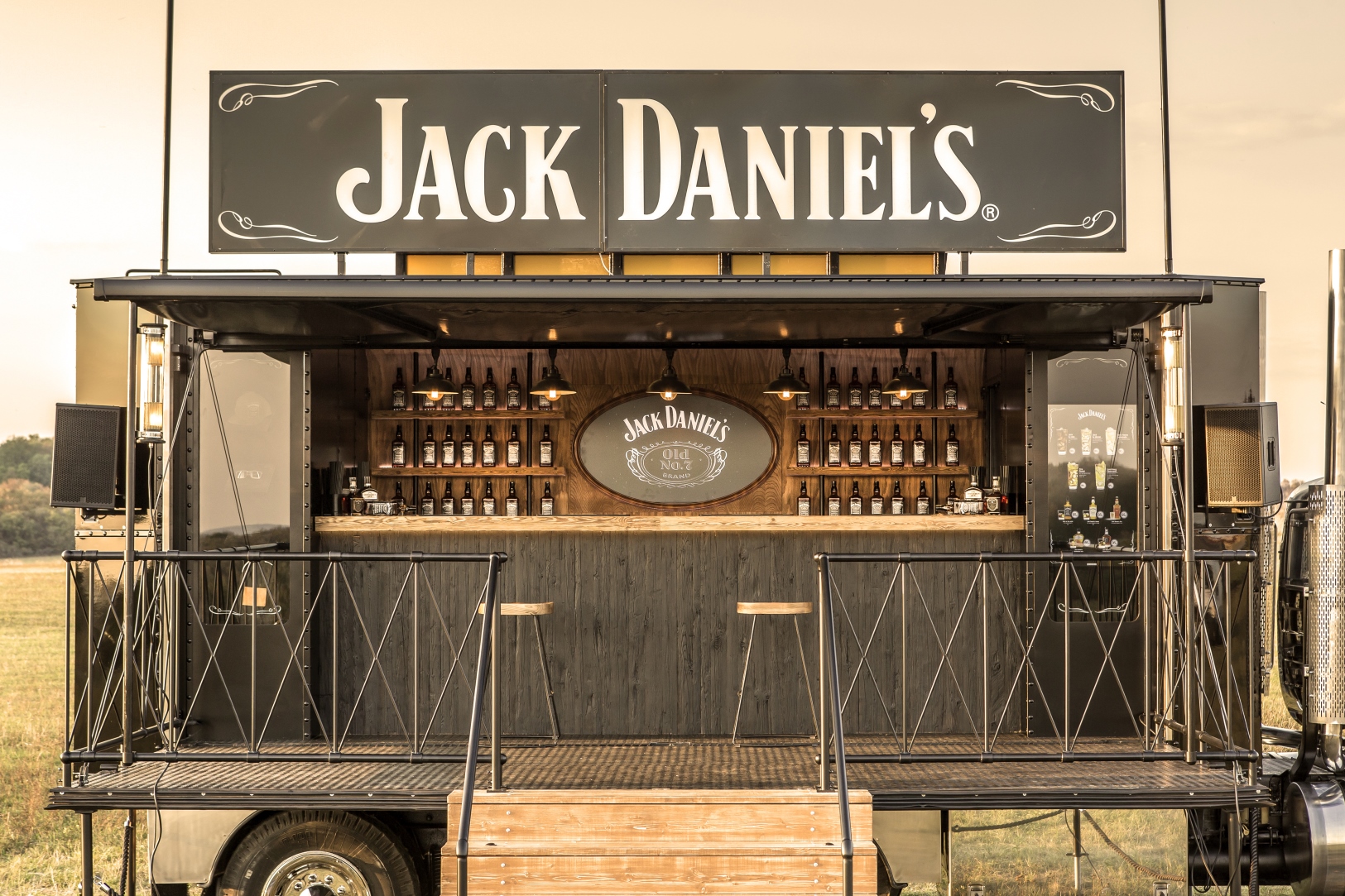 1_1625x1083_Jack_Daniels_Truck.jpg