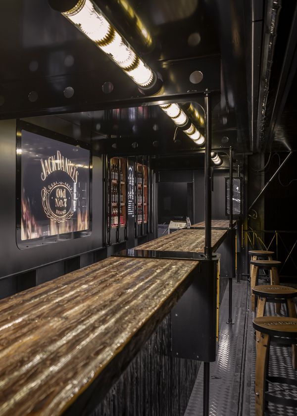 6_600x840_Jack_Daniels_Truck-II